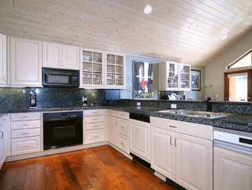 5 bedroom ski in and out home in crested butte - petfriendly